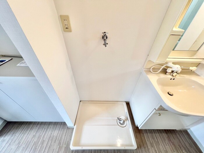 物件内観写真11　(洗濯機置場)