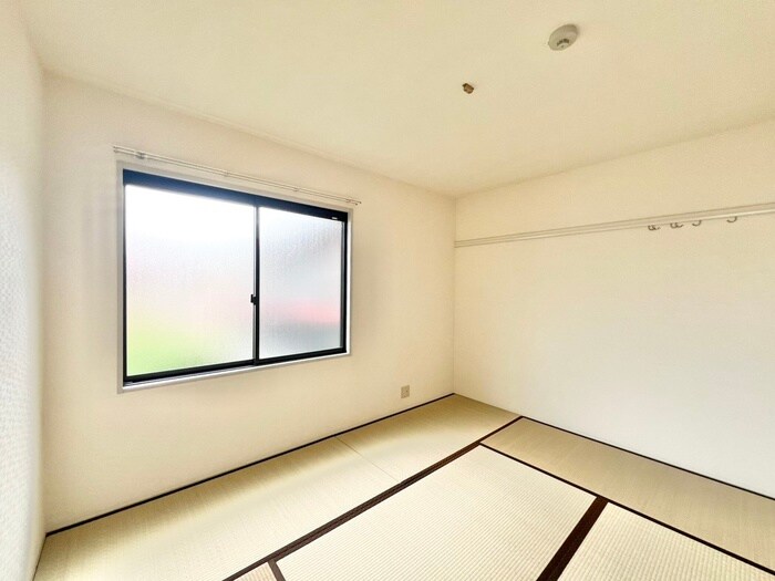 物件内観写真13　(居室)