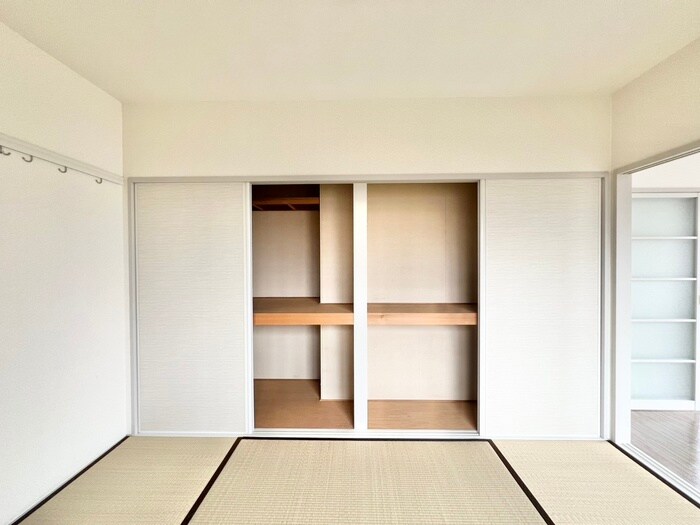 物件内観写真15　(収納)