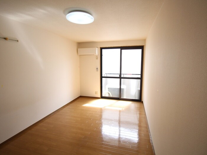 物件内観写真5　(居室)