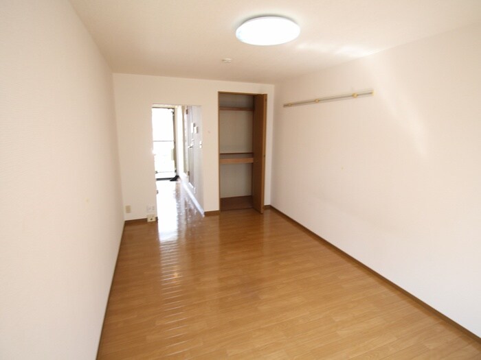 物件内観写真15　(居室)