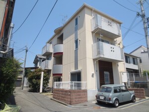 トラッディハウスⅡ外観写真