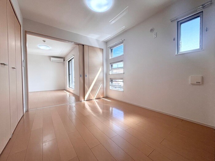 物件内観写真8　(居室)