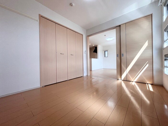 物件内観写真9　(居室)