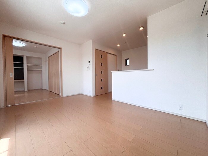 物件内観写真10　(居室)