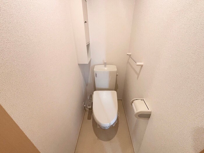物件内観写真15　(トイレ)