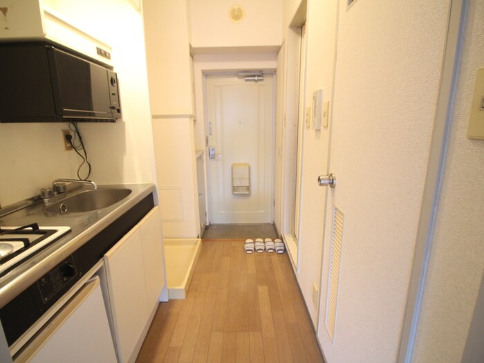 物件内観写真17　(廊下)