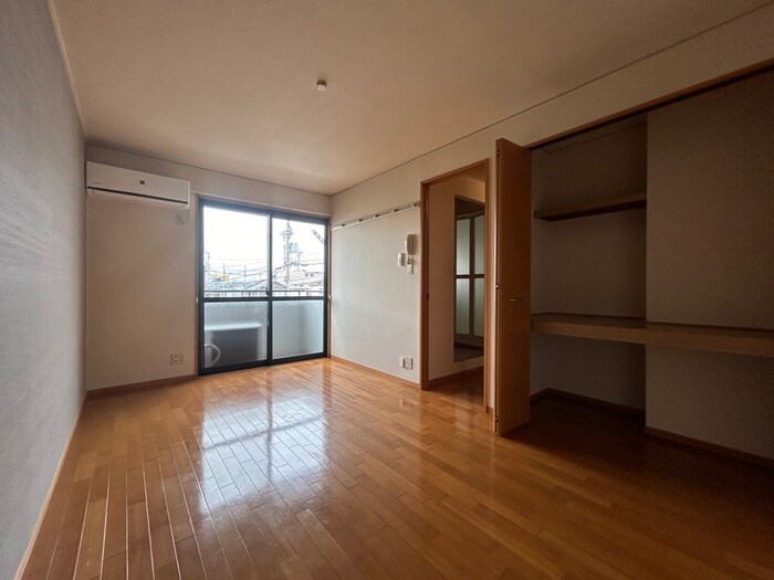 物件内観写真12　(居室)