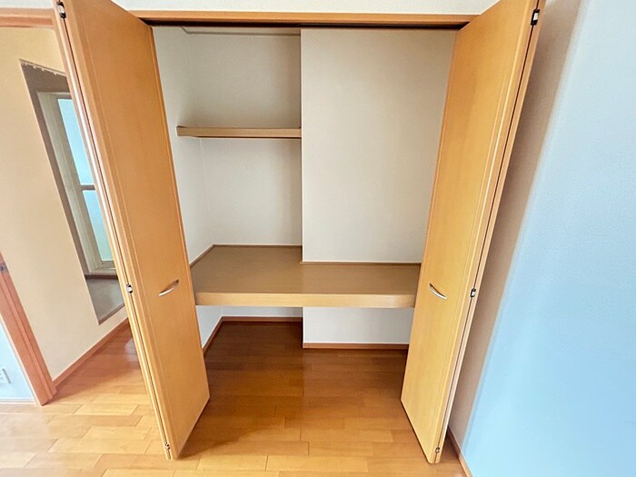 物件内観写真15　(収納)