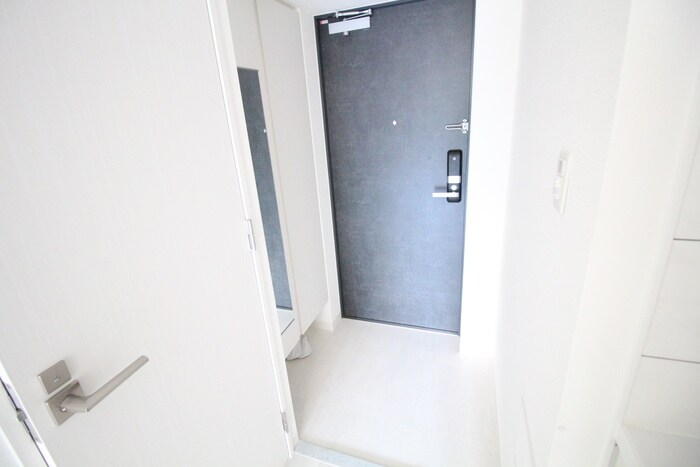 物件内観写真21　(玄関)