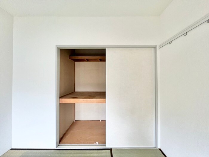 物件内観写真16　(収納)