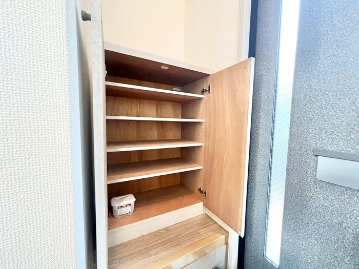 物件内観写真19　(靴箱)