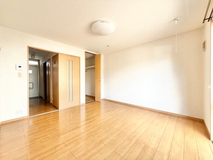 物件内観写真9　(居室)