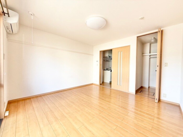 物件内観写真10　(居室)