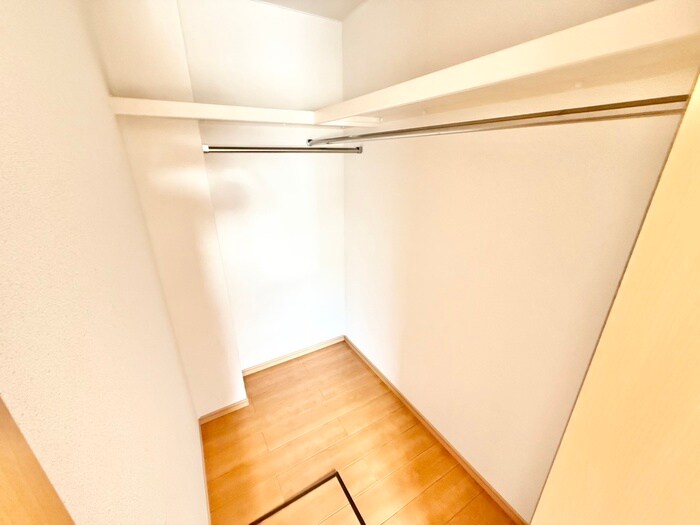 物件内観写真16　(収納)