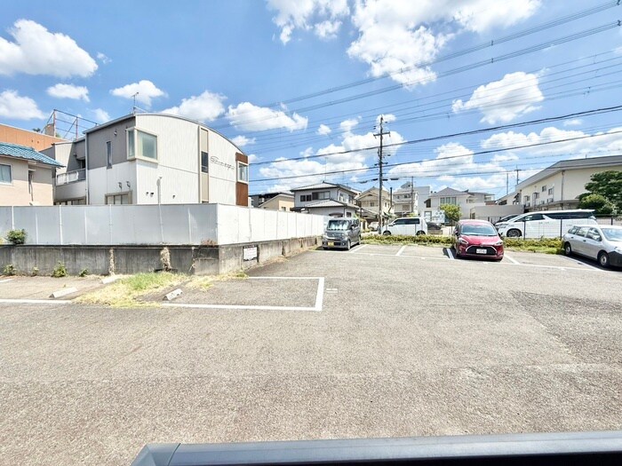 物件内観写真22　(室内からの展望)