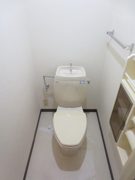 物件内観写真10　(トイレ)