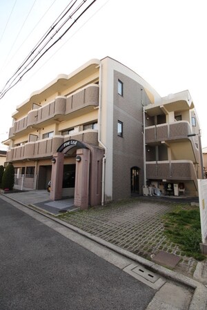 Ｐｉｎｅ　Ｌｅａｆ外観写真