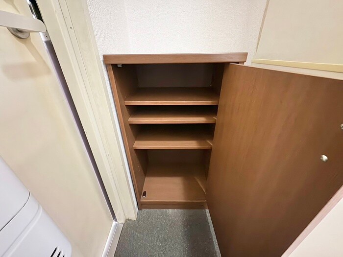 物件内観写真14　(靴箱)