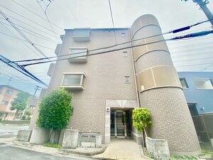 オ－ヴェスト・ヴィラ外観写真