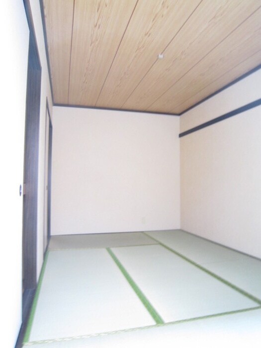 物件内観写真5　(居室)