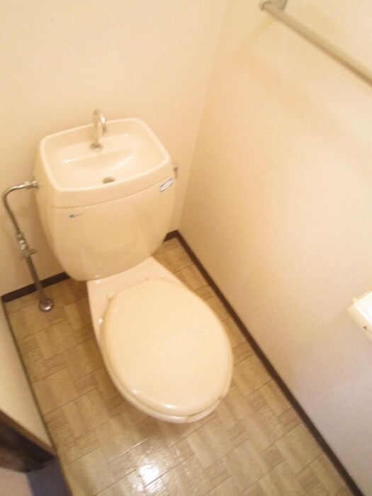 物件内観写真10　(トイレ)