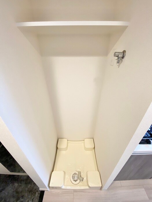 物件内観写真18　(洗濯機置場)