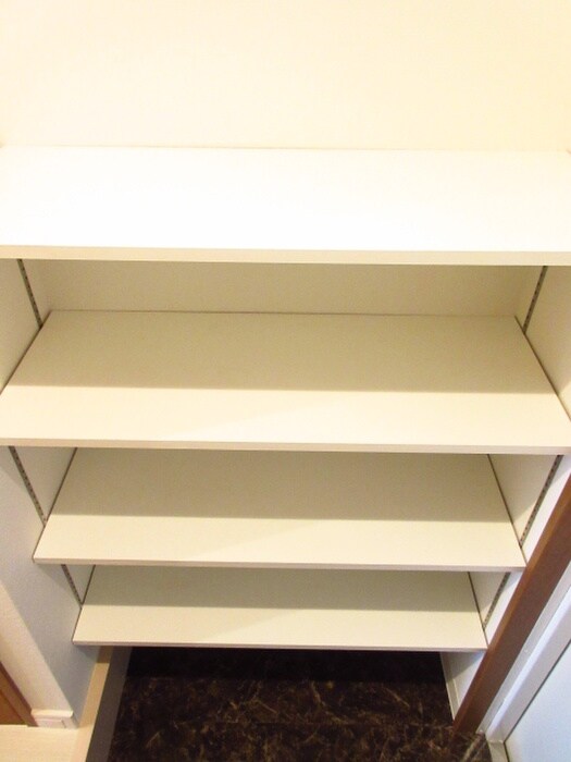 物件内観写真13　(靴箱)