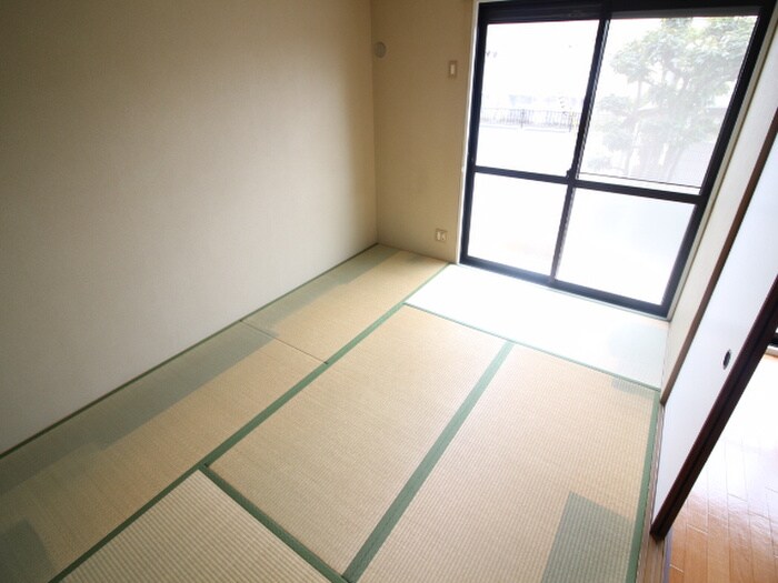 物件内観写真11　(居室)