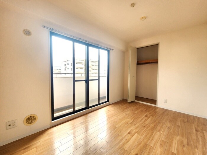 物件内観写真18　(居室)