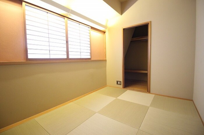 物件内観写真8　(居室)