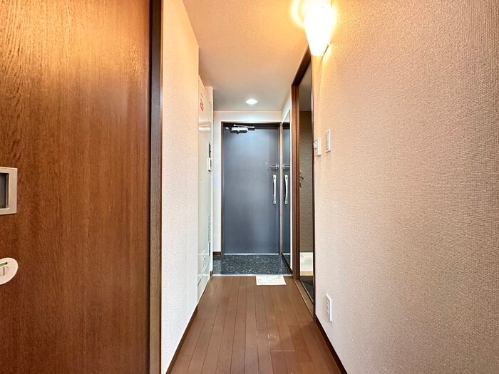 物件内観写真17　(廊下)