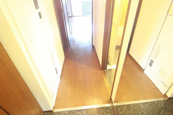 物件内観写真19　(廊下)