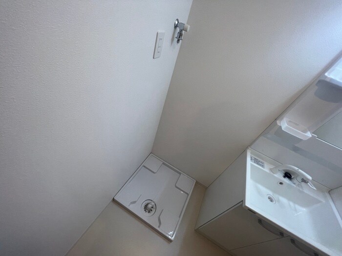 物件内観写真13　(洗濯機置場)