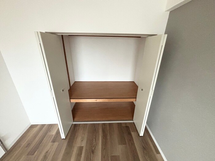 物件内観写真12　(収納)