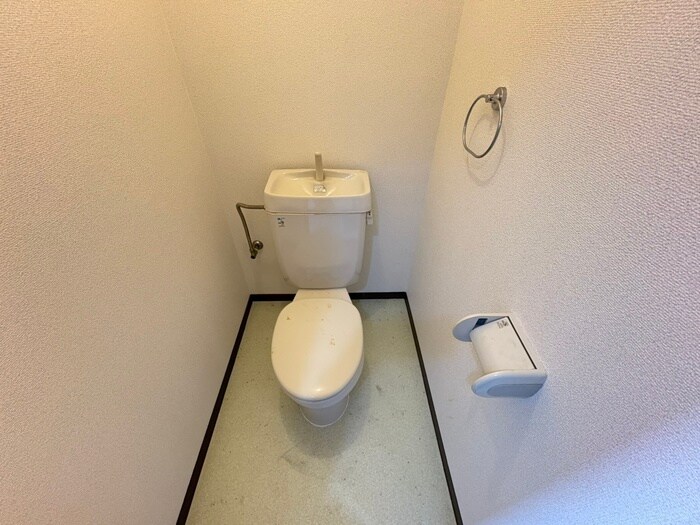 物件内観写真10　(トイレ)