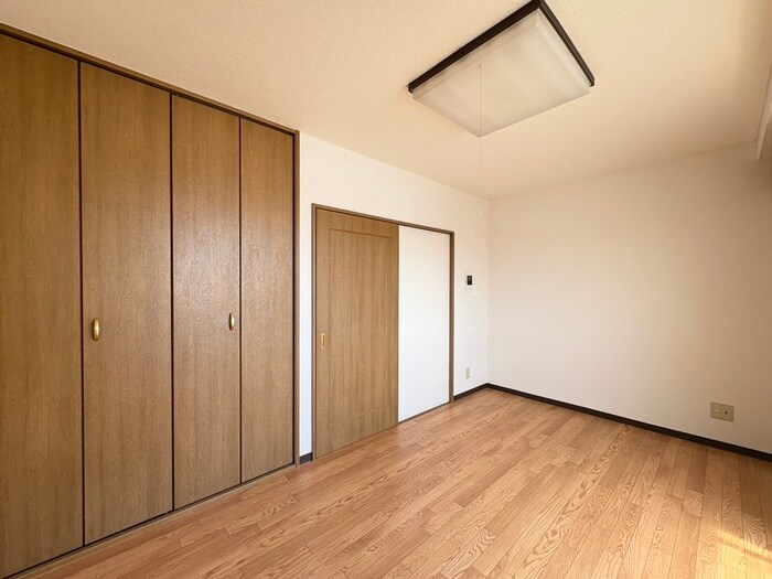 物件内観写真13　(居室)