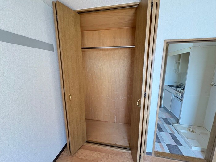 物件内観写真16　(収納)