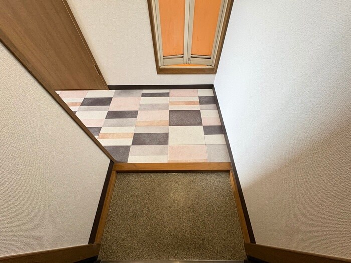 物件内観写真17　(玄関)