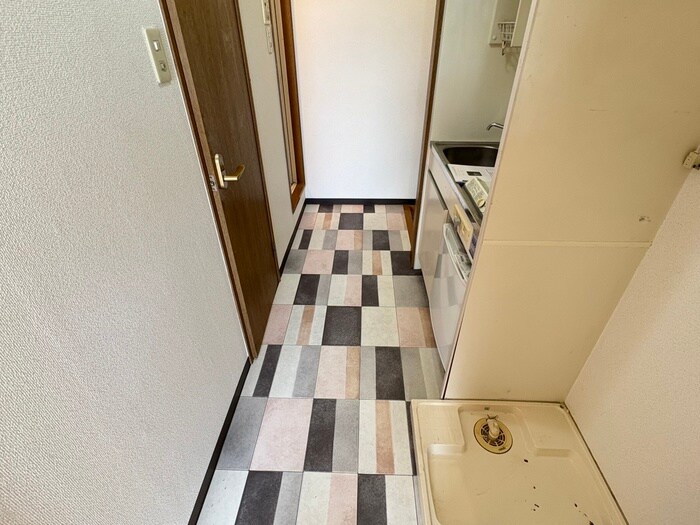 物件内観写真18　(廊下)
