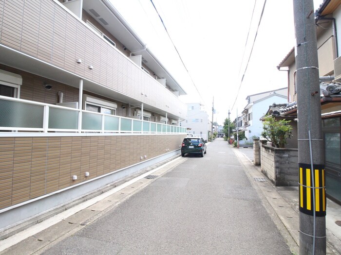 物件外観写真6　(周辺環境)