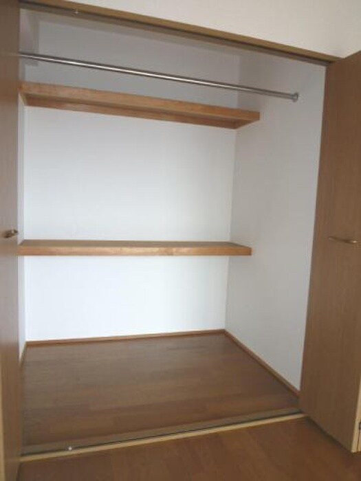 物件内観写真10　(収納)