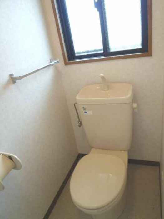 物件内観写真12　(トイレ)