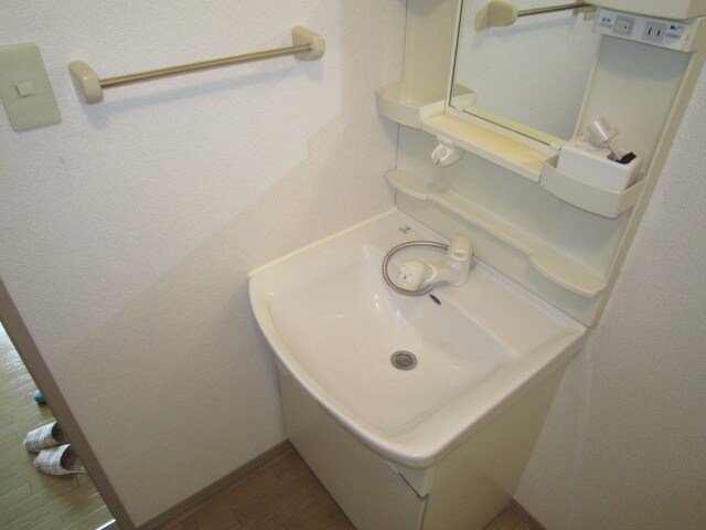 物件内観写真9　(洗面)