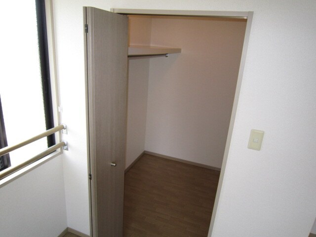 物件内観写真14　(収納)