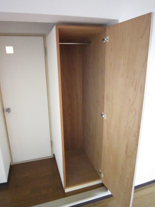 物件内観写真11　(収納)