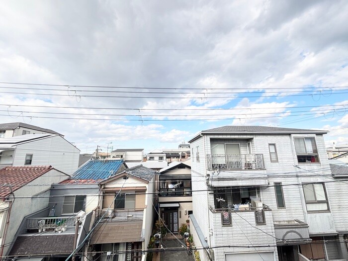 物件内観写真22　(室内からの展望)