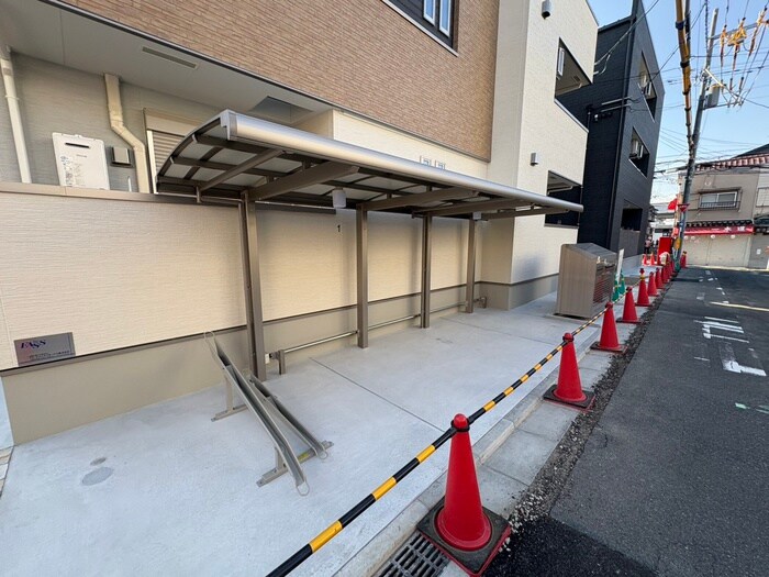 物件外観写真5　(駐輪場)