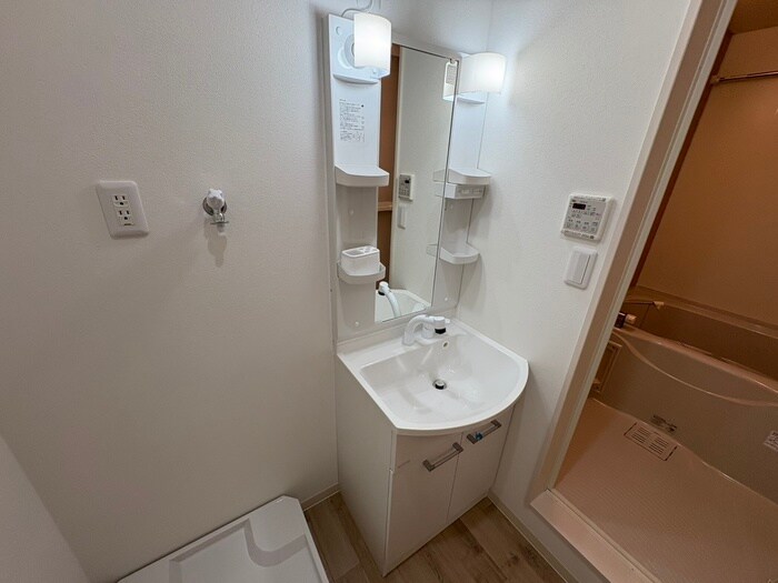 物件内観写真11　(洗面)