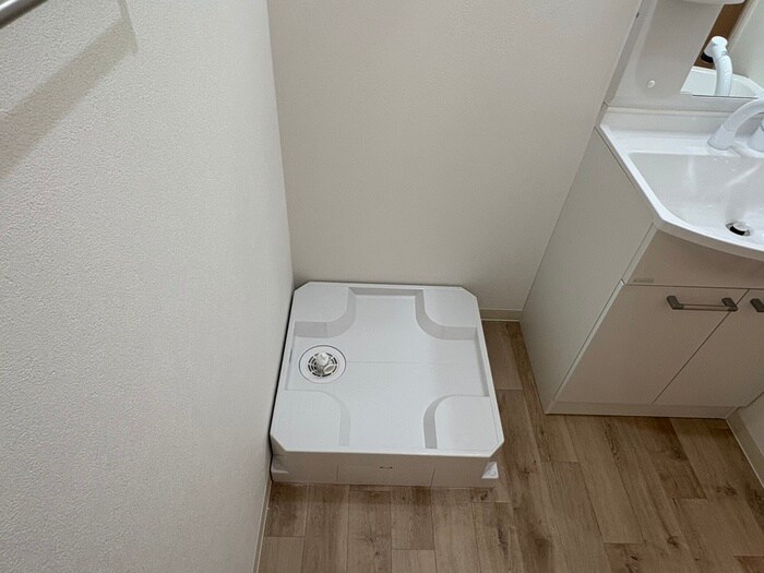 物件内観写真12　(洗濯機置場)